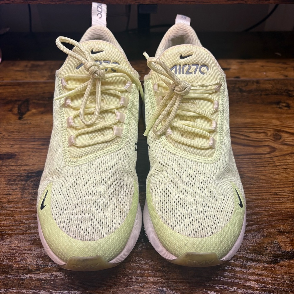 Nike Air Max 270 Women's Sneakers - Light Green - Picture 3 of 4